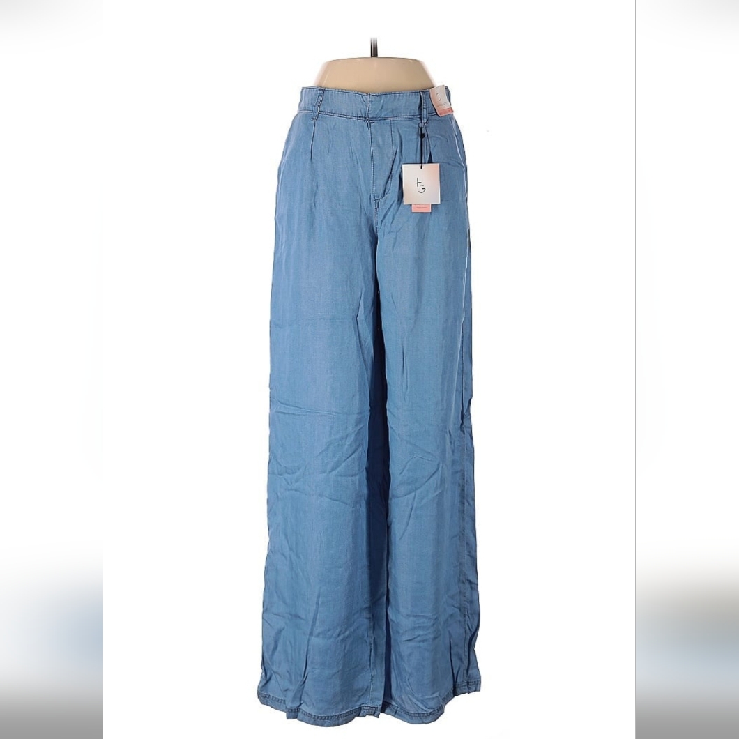 Chic Light Blue Wide-Leg Trousers
